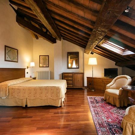 Albergo Delle Notarie Reggio Emilia Exterior photo