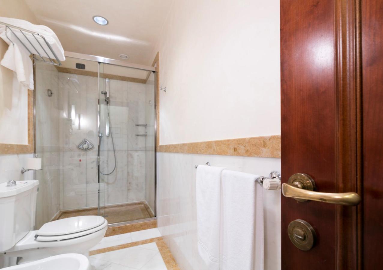 Albergo Delle Notarie Reggio Emilia Exterior photo