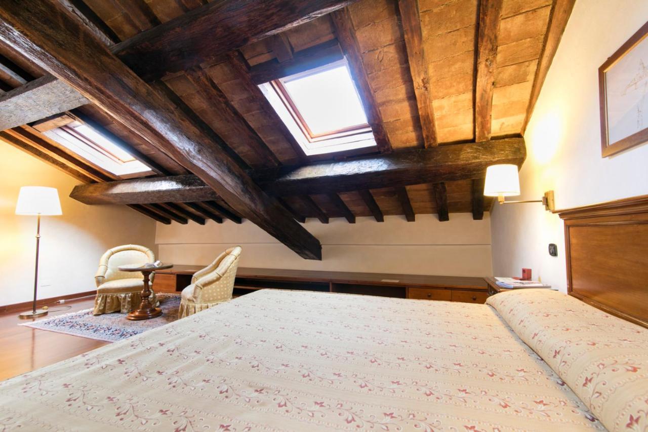 Albergo Delle Notarie Reggio Emilia Exterior photo