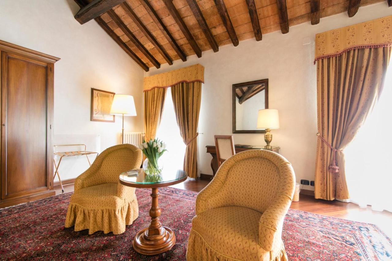 Albergo Delle Notarie Reggio Emilia Exterior photo