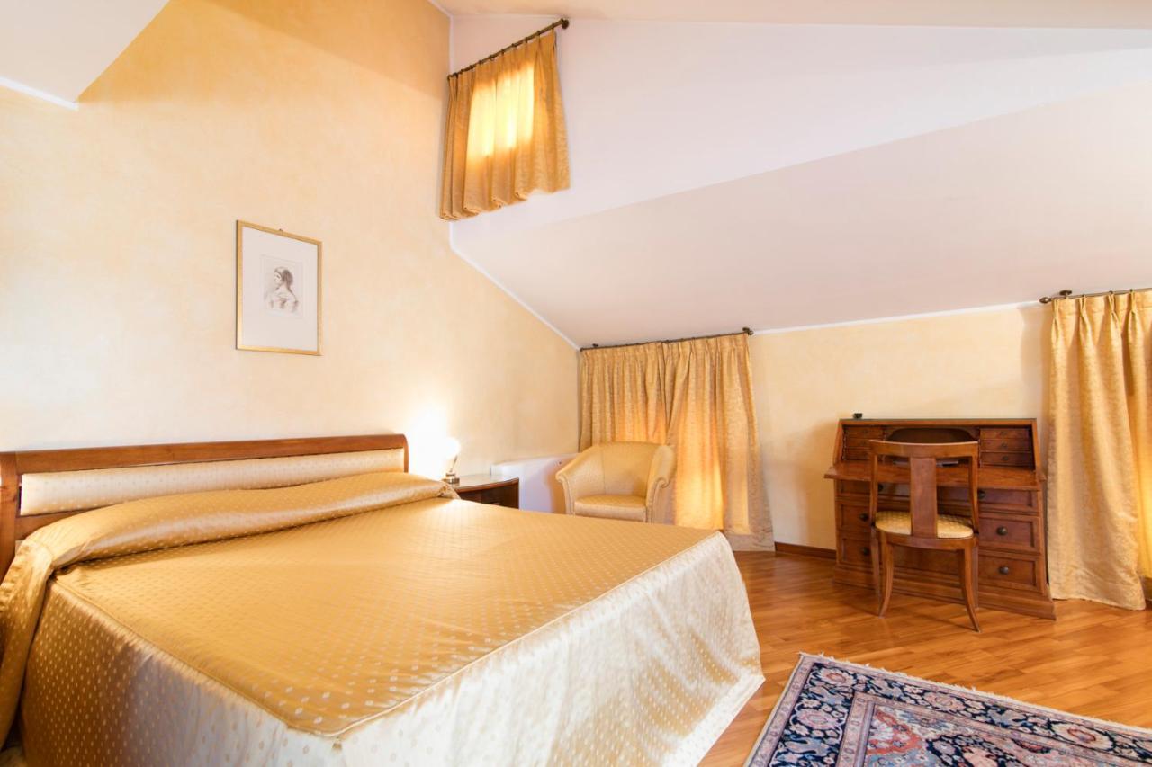 Albergo Delle Notarie Reggio Emilia Exterior photo