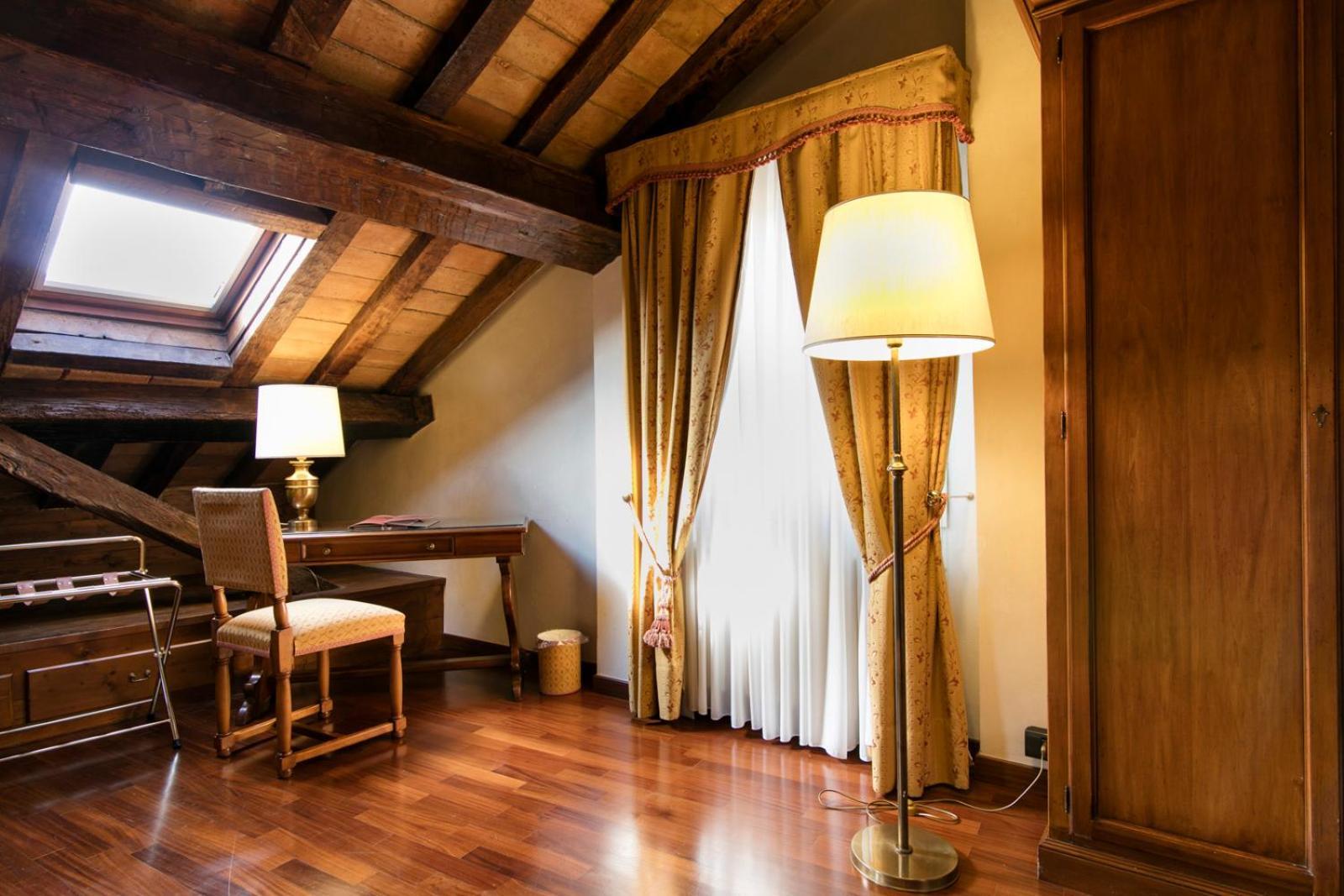 Albergo Delle Notarie Reggio Emilia Exterior photo