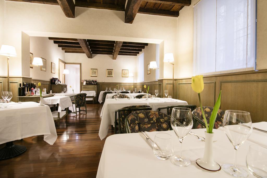 Albergo Delle Notarie Reggio Emilia Exterior photo
