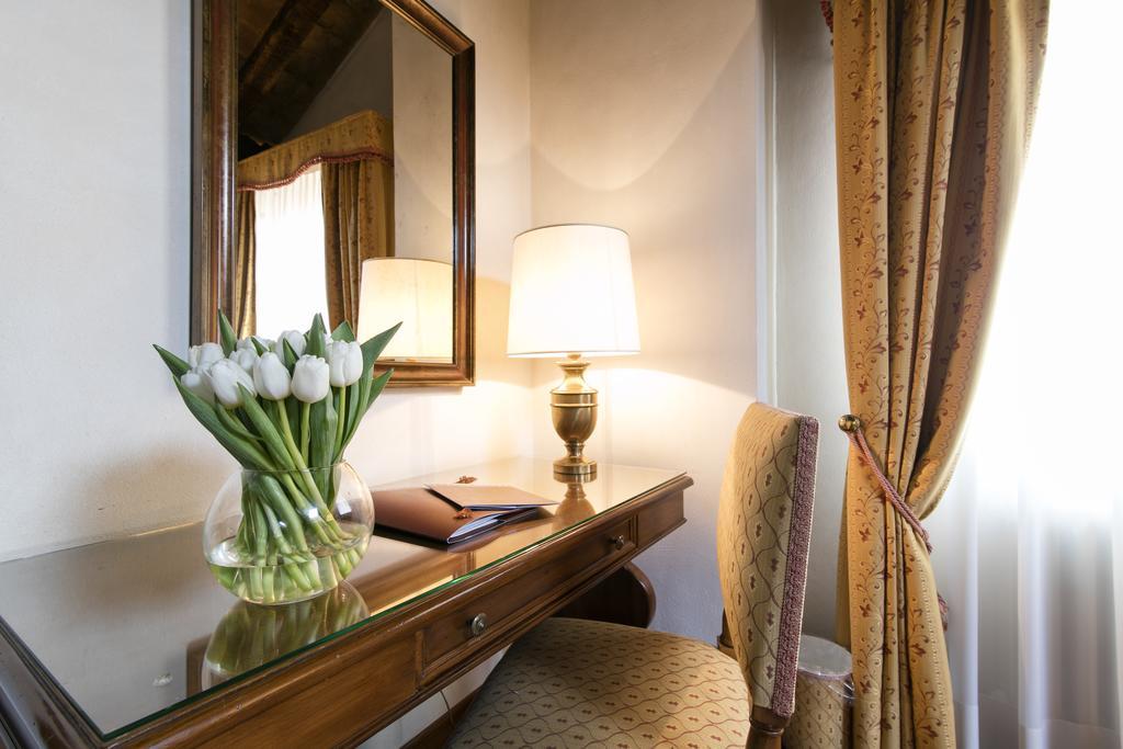 Albergo Delle Notarie Reggio Emilia Exterior photo