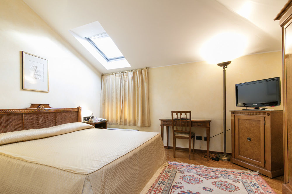 Albergo Delle Notarie Reggio Emilia Exterior photo
